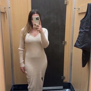 Olive & Oak Cream Long Sleeve Dress